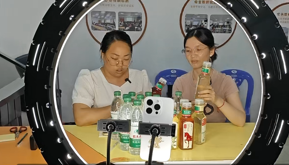 创业起航|2026年海沧区新阳街道兴旺社区互联网营销师项目制培训班(第6期)圆满结业!(图4) 创业起航|2026年海沧区新阳街道兴旺社区互联网营销师项目制培训班(第6期)圆满结业!(图4)